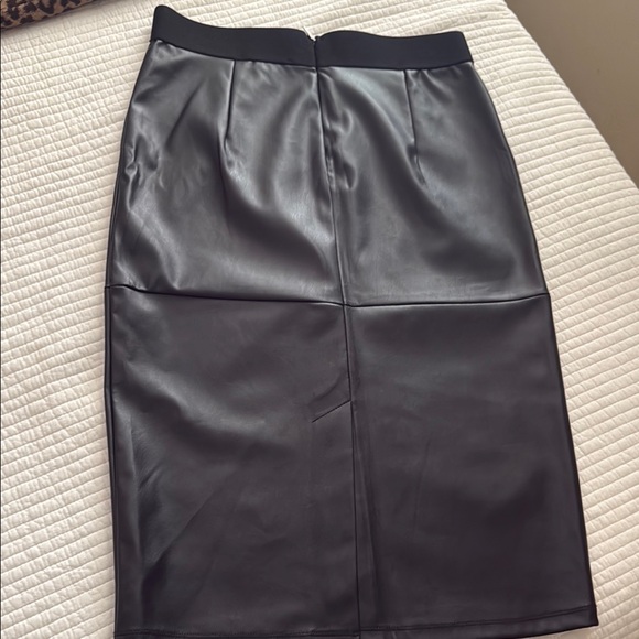 Michael Kors Black Midi Pencil Skirt for Cocktail - Picture 3 of 4